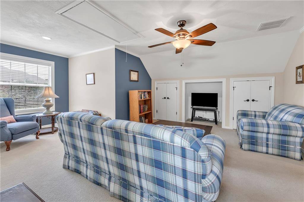 4303 Whitwick Place, College Station, TX 77845