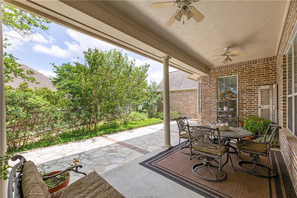 4303 Whitwick Place, College Station, TX 77845
