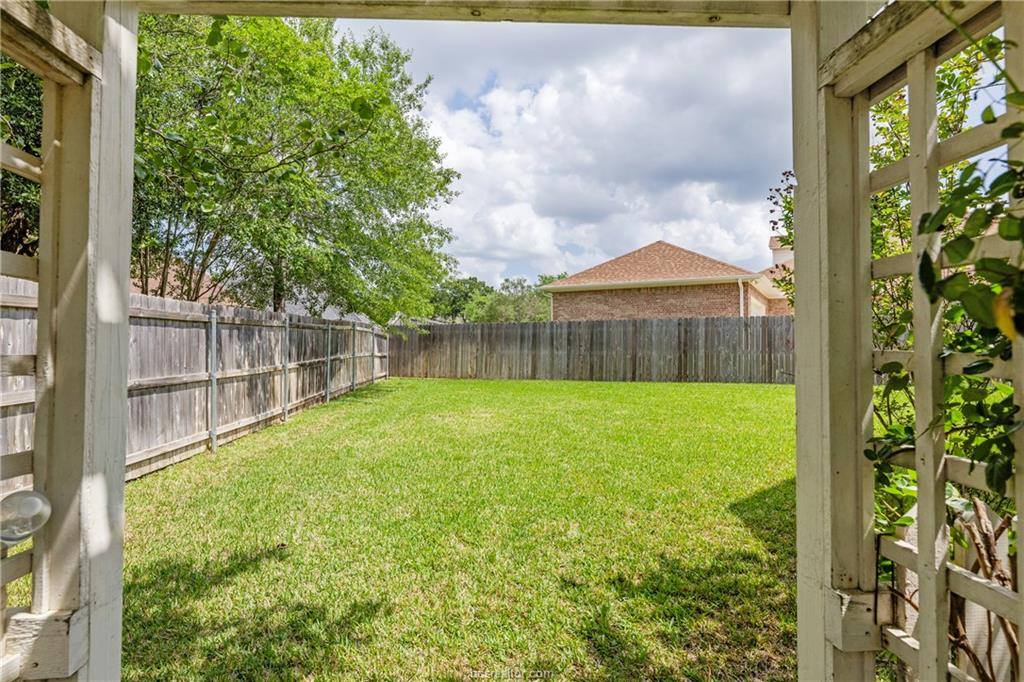 4303 Whitwick Place, College Station, TX 77845