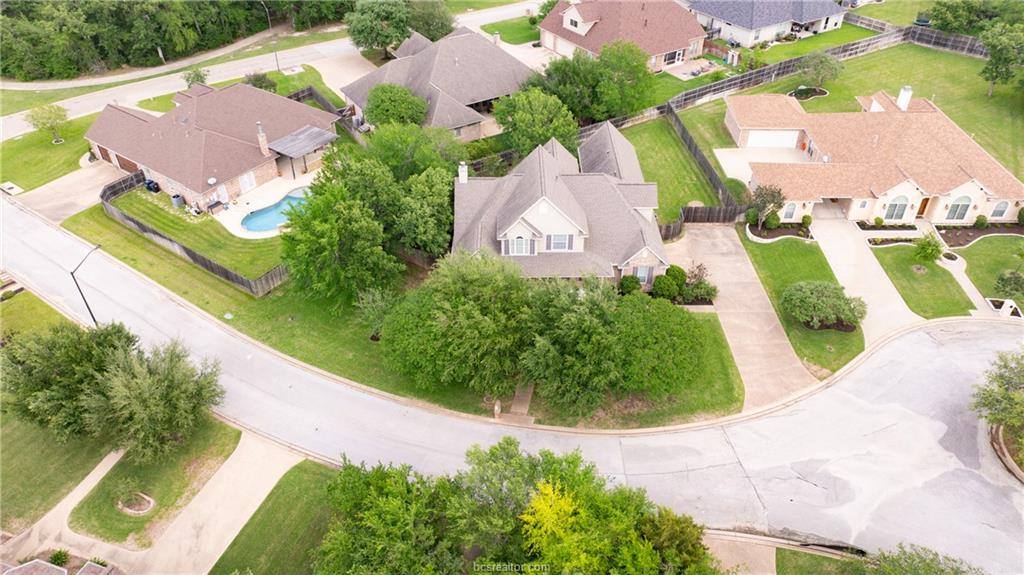 4303 Whitwick Place, College Station, TX 77845