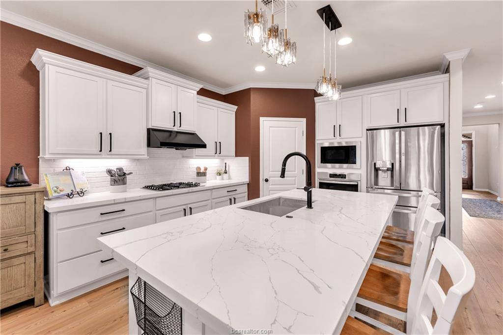 3693 Haskell Hollow Loop, College Station, TX 77845