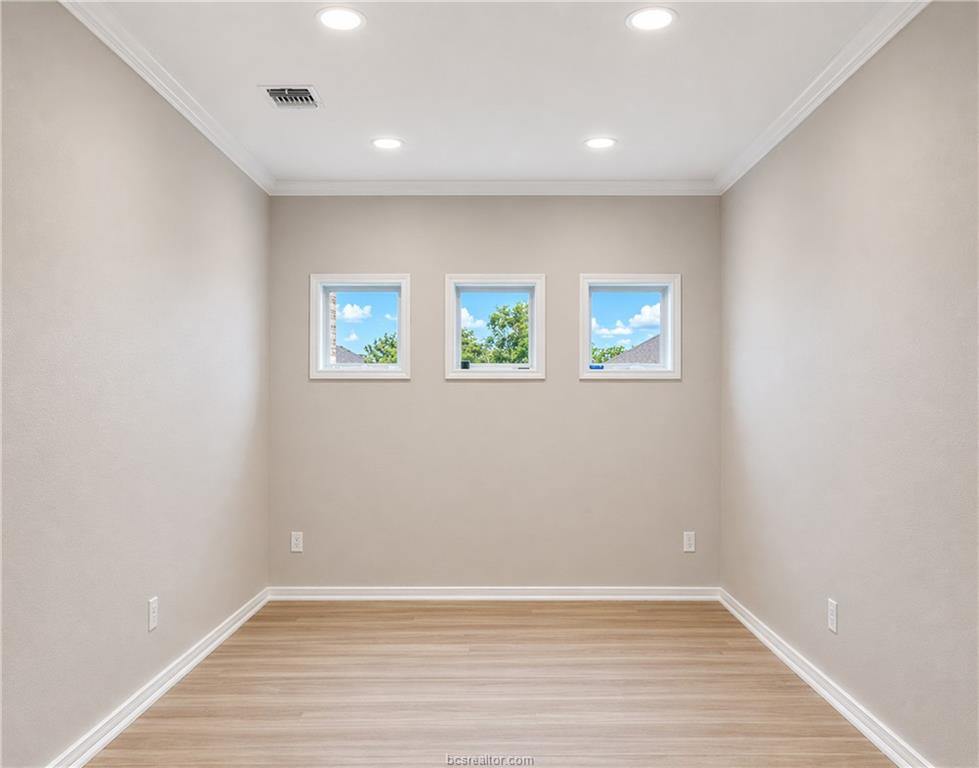 3693 Haskell Hollow Loop, College Station, TX 77845