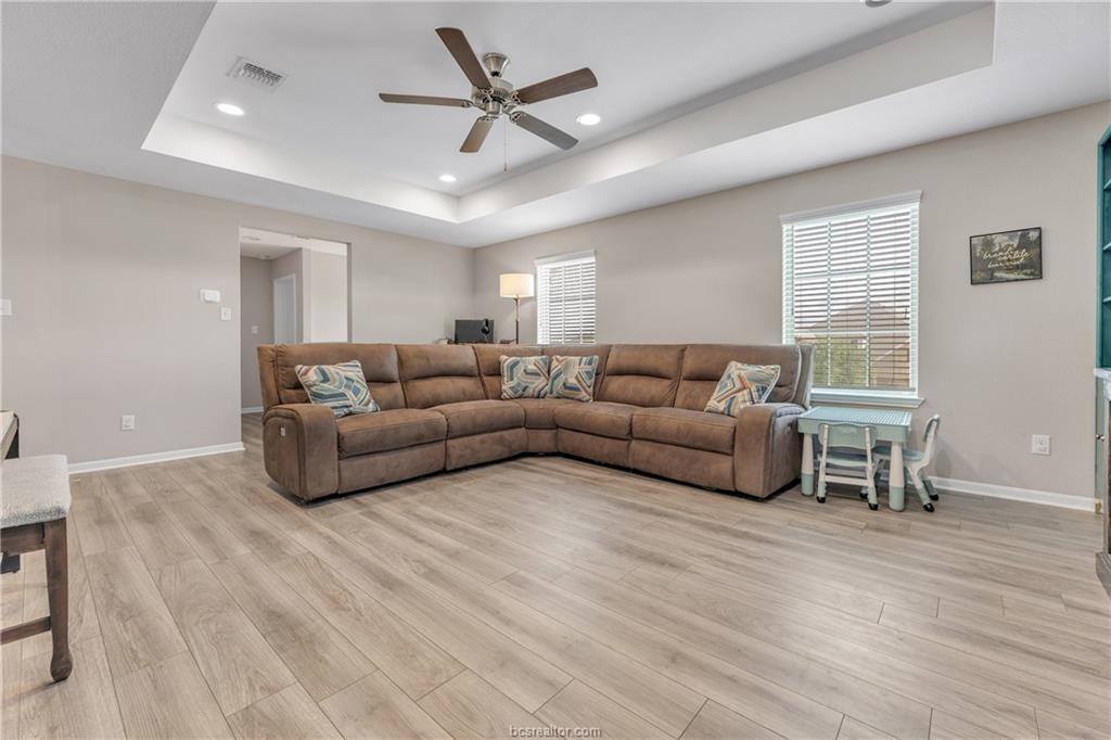 3693 Haskell Hollow Loop, College Station, TX 77845