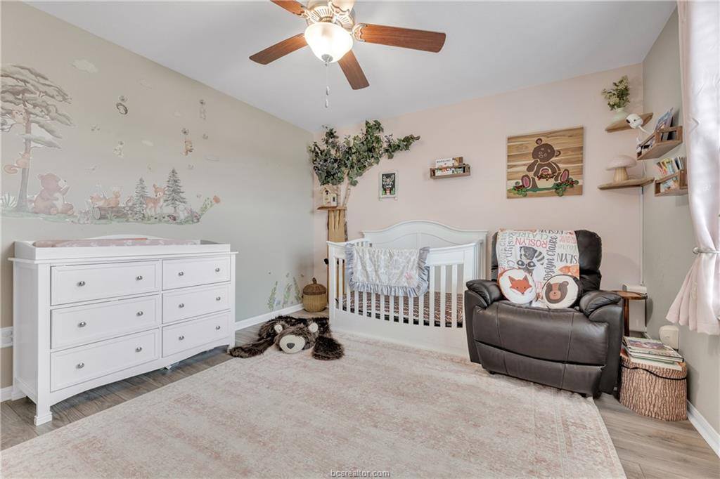 3693 Haskell Hollow Loop, College Station, TX 77845