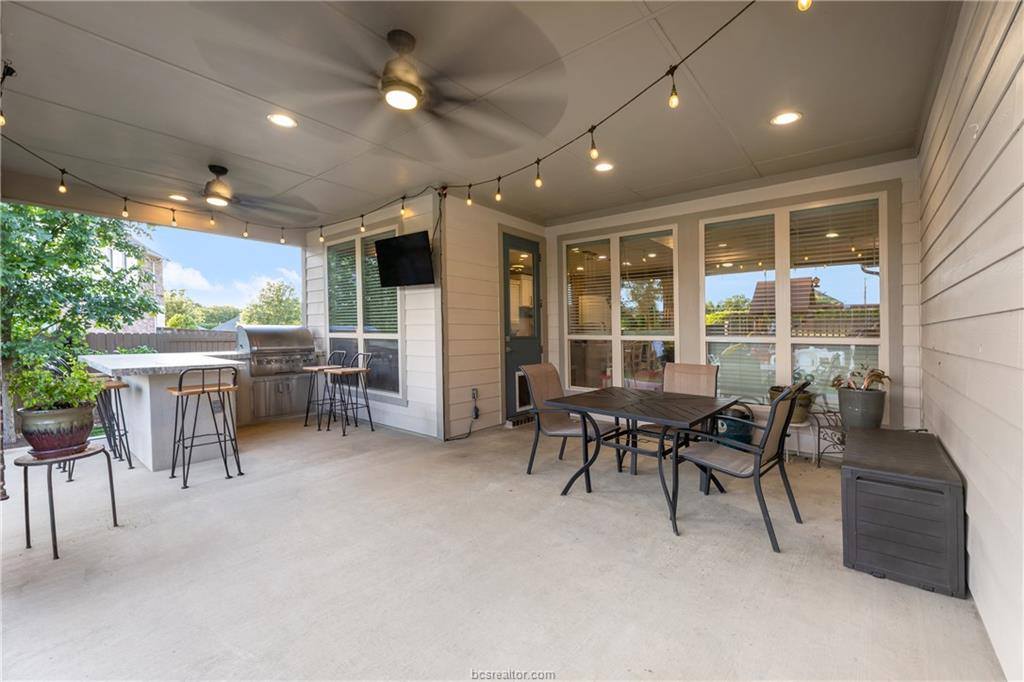 3693 Haskell Hollow Loop, College Station, TX 77845