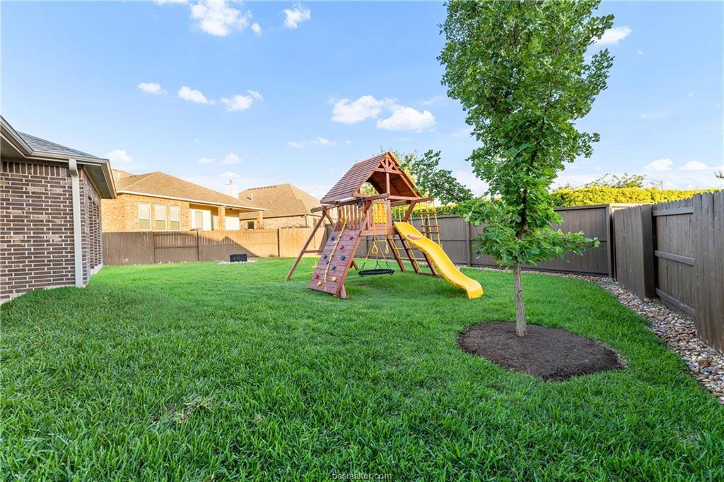 3693 Haskell Hollow Loop, College Station, TX 77845
