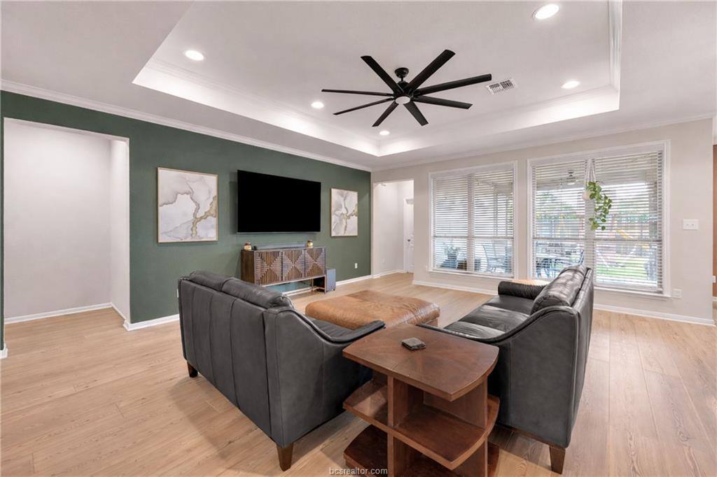 3693 Haskell Hollow Loop, College Station, TX 77845