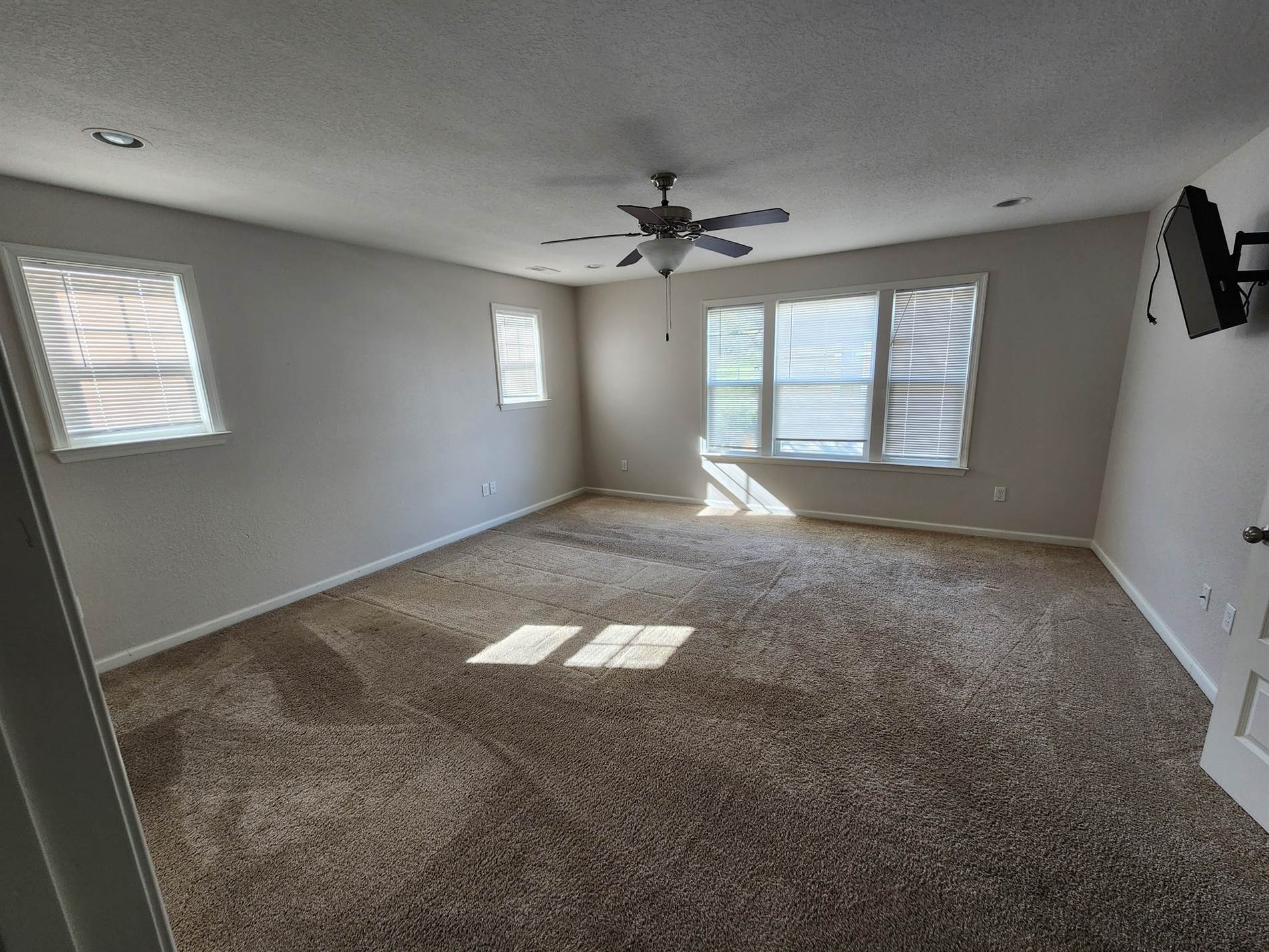 8011 Woodall Road, Unit B, Norfolk, VA 23518