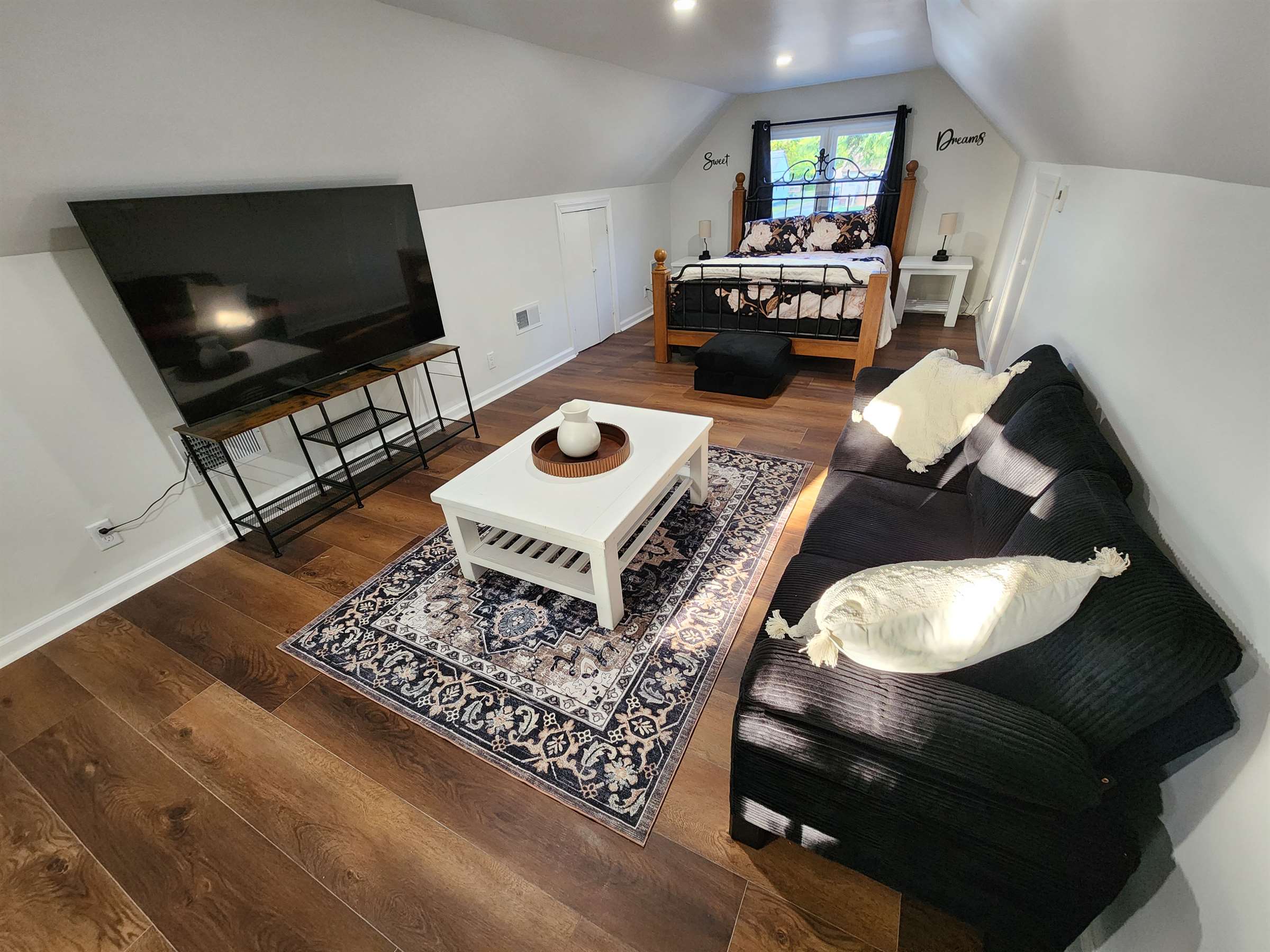 7929 Pythian Ave, Norfolk, VA 23518