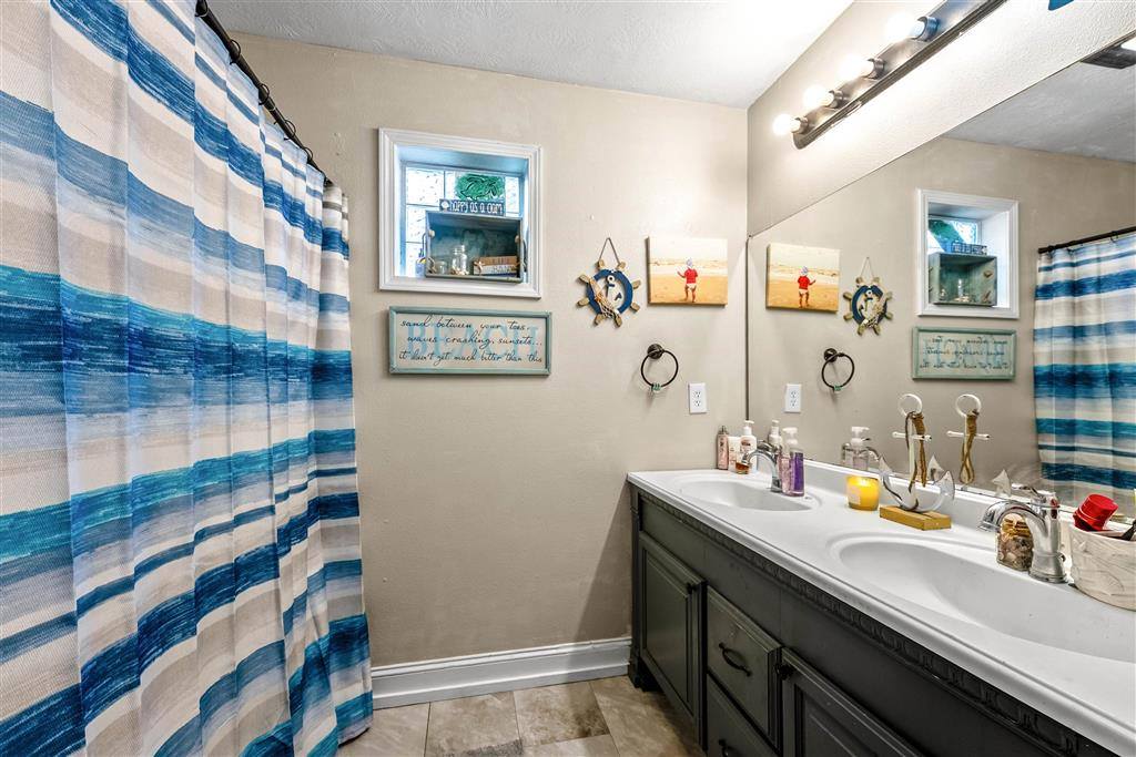 533 Corley St Street, Dequincy, LA 70633