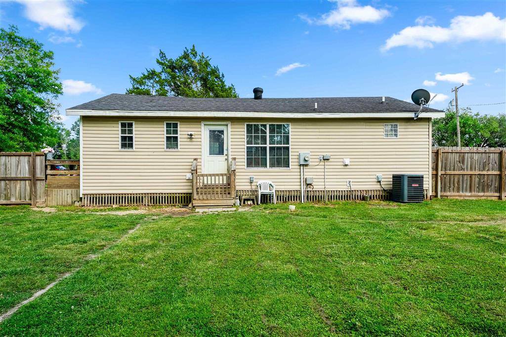 533 Corley St Street, Dequincy, LA 70633