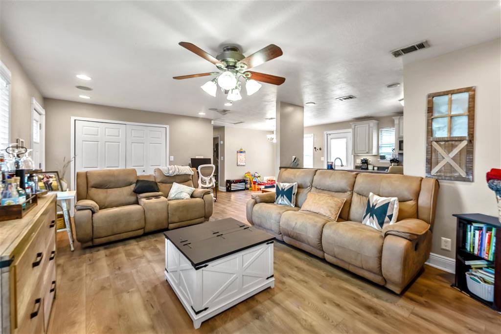 533 Corley St Street, Dequincy, LA 70633