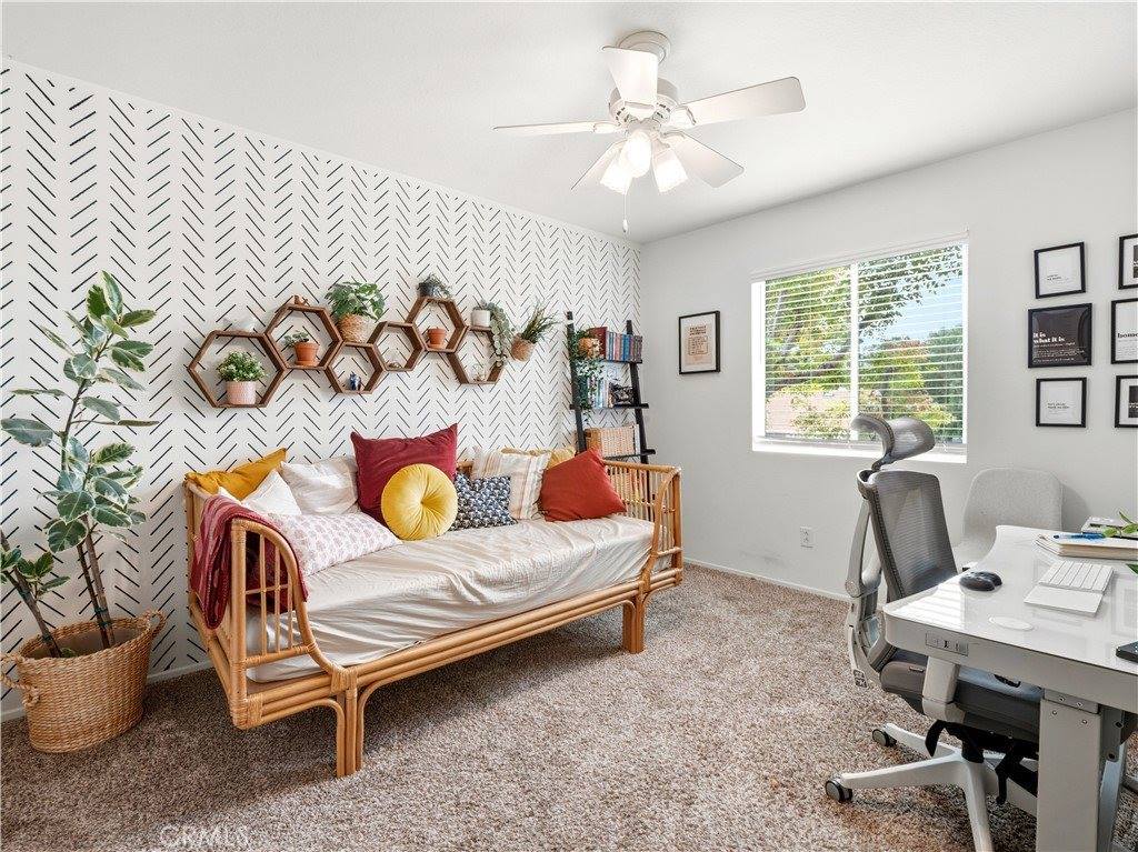 24842 Noelle, Newhall, CA 91321