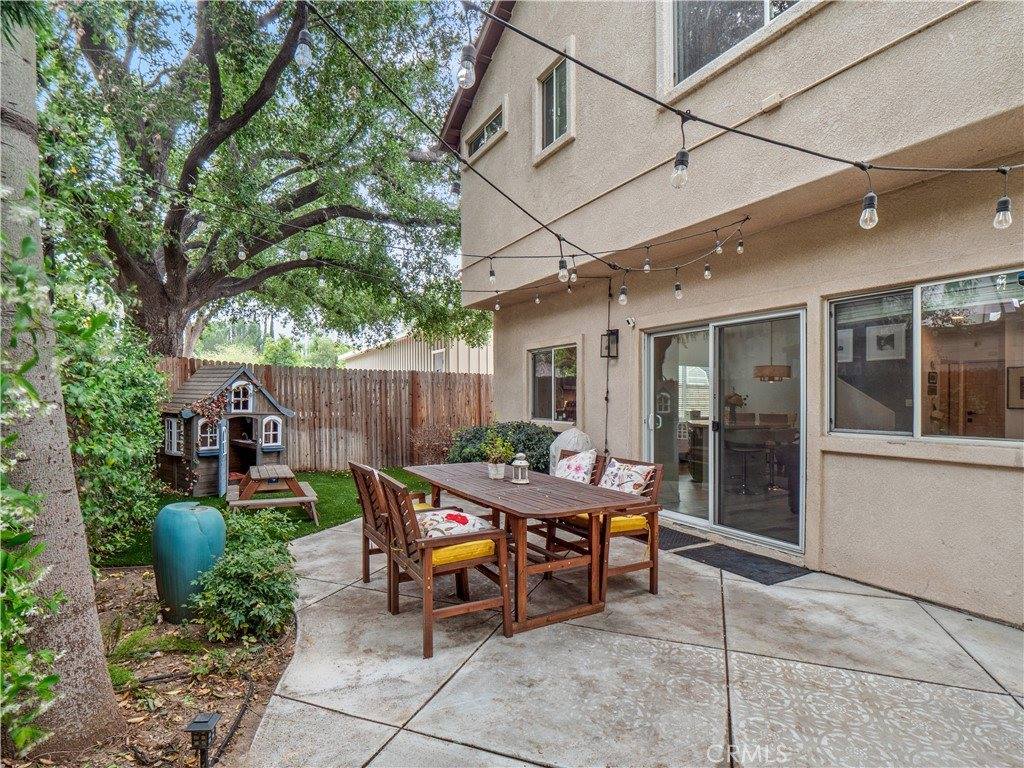 24842 Noelle, Newhall, CA 91321