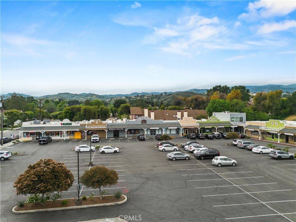 24842 Noelle, Newhall, CA 91321