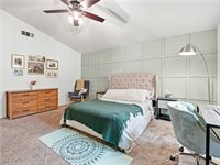 24842 Noelle, Newhall, CA 91321