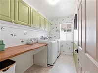 24842 Noelle, Newhall, CA 91321