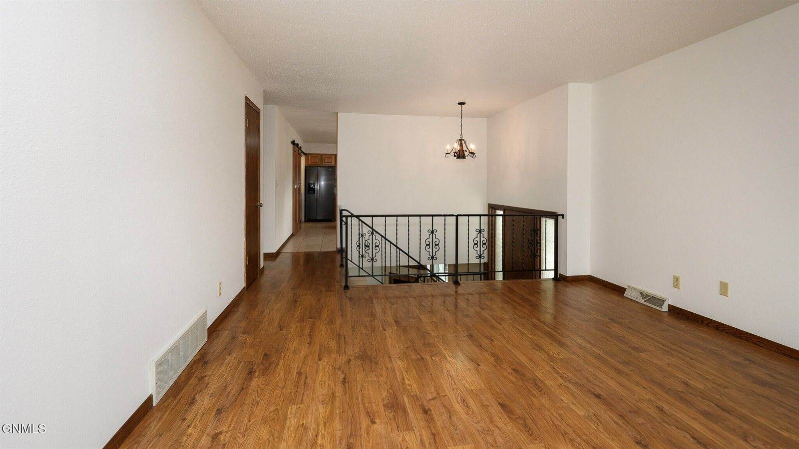 2406 Hillview Avenue, Bismarck, ND 58501