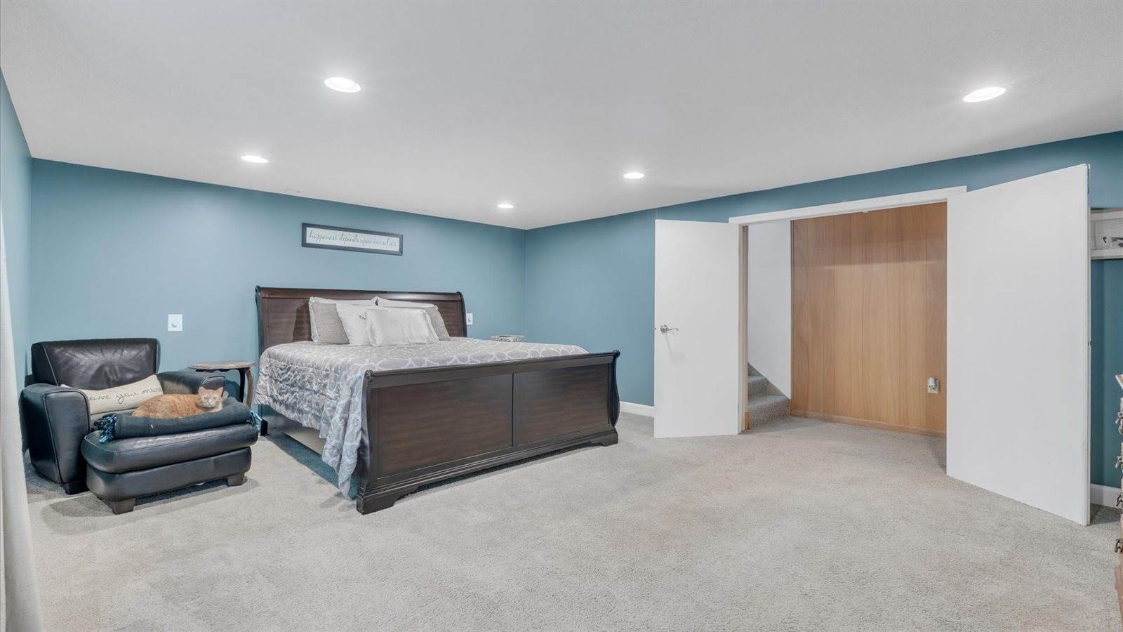 2900 27th Street, Rock Island, IL 61201