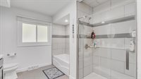 2900 27th Street, Rock Island, IL 61201