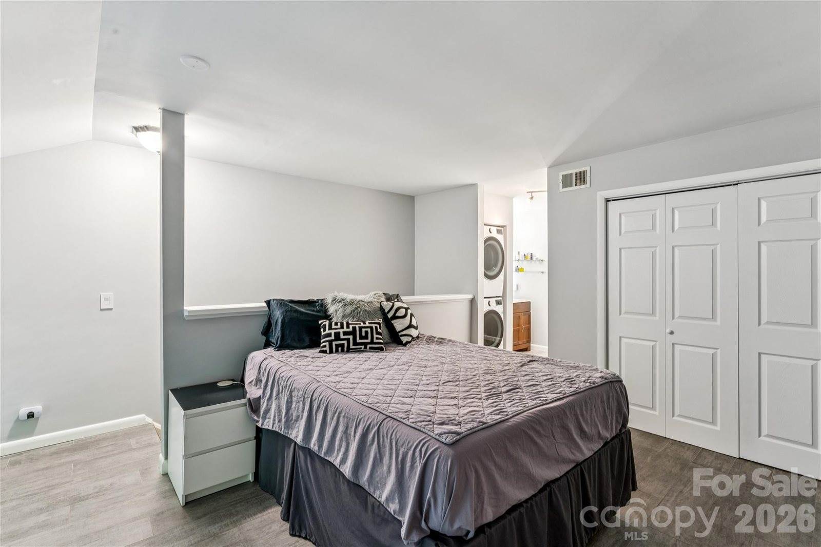 3252 Heathstead Place, Charlotte, NC 28210