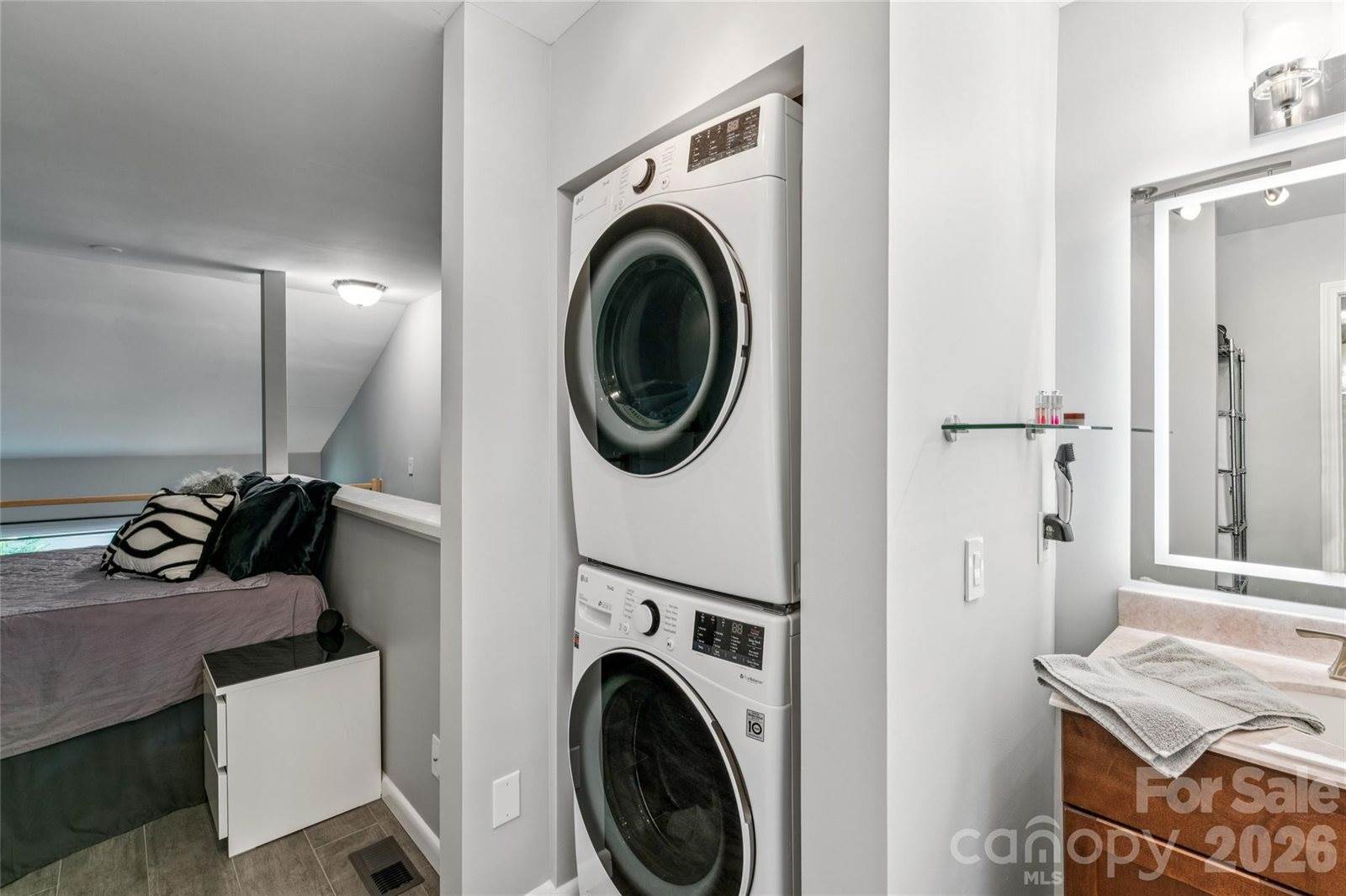 3252 Heathstead Place, Charlotte, NC 28210