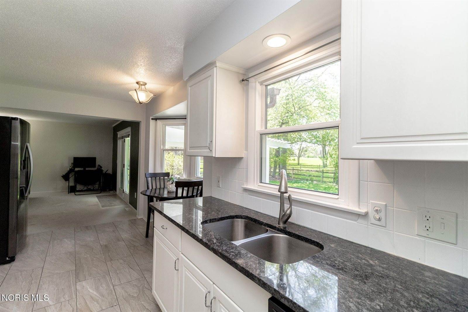 2104 Eastgate Road, Toledo, OH 43614