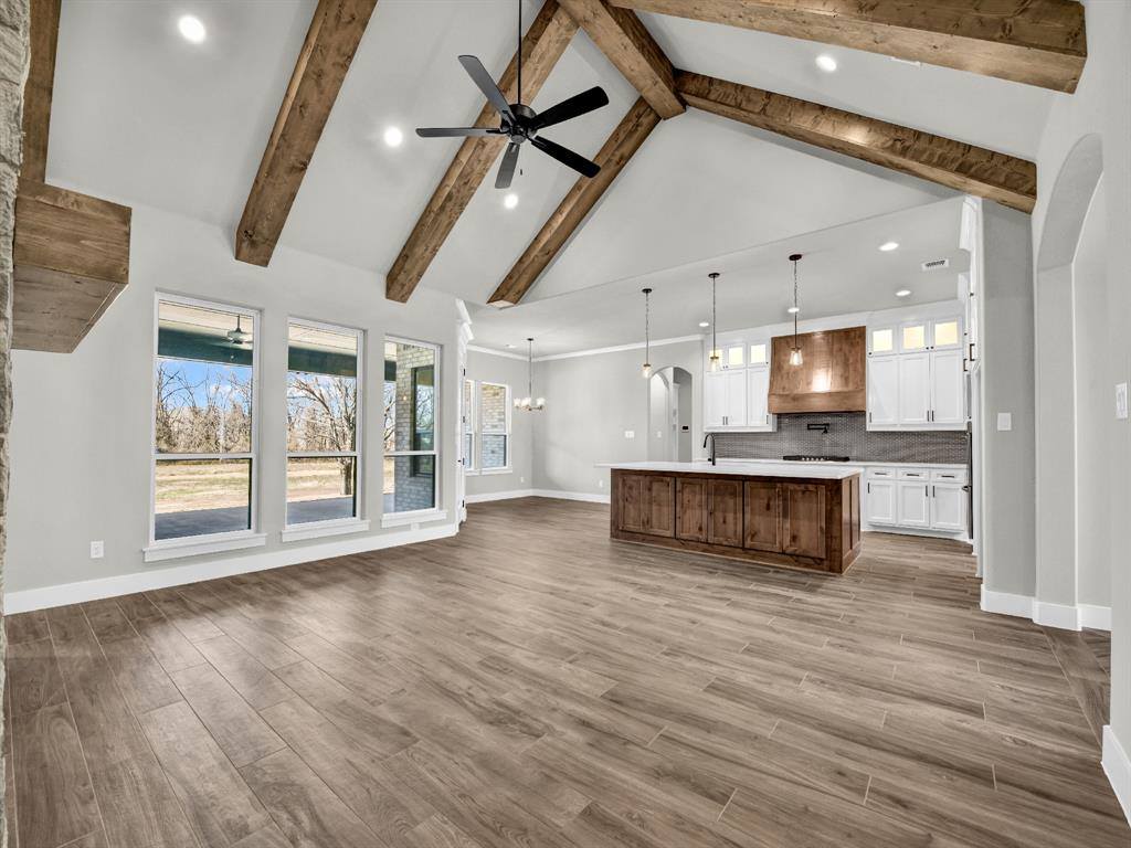 213 Desperado Court, Weatherford, TX 76088