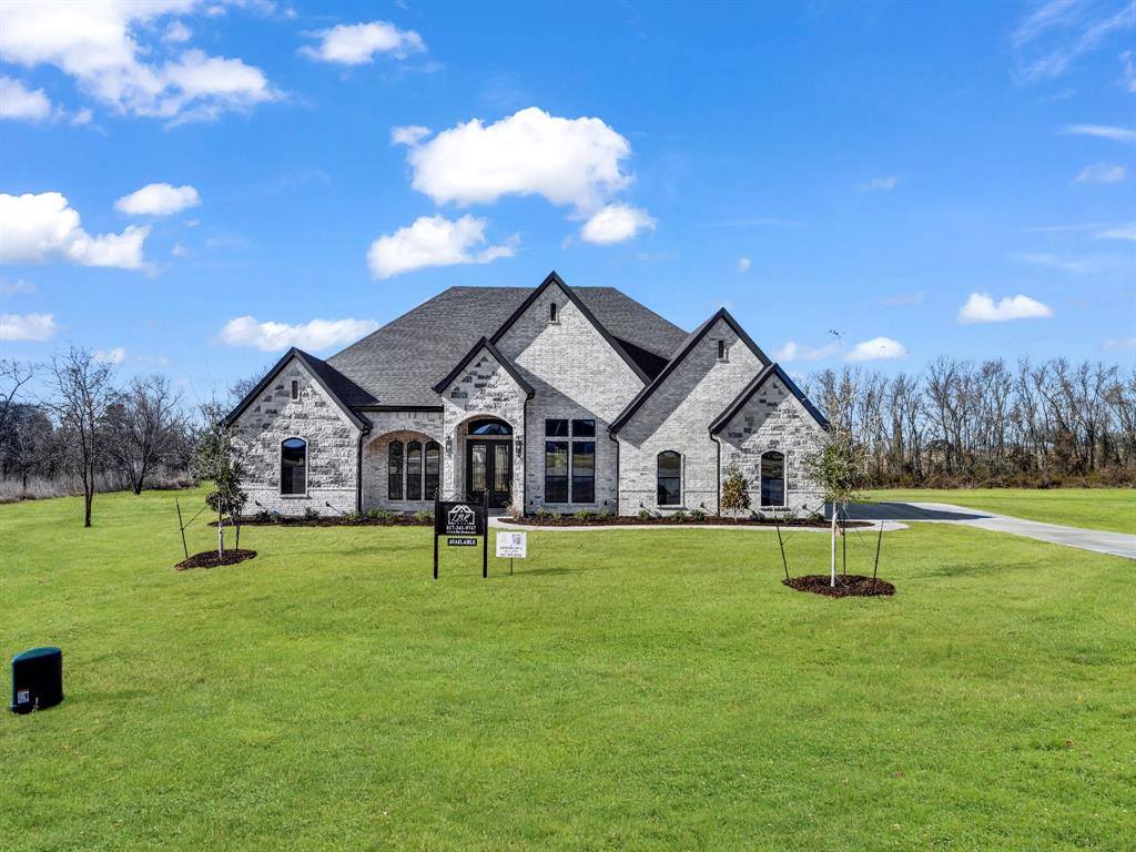 213 Desperado Court, Weatherford, TX 76088