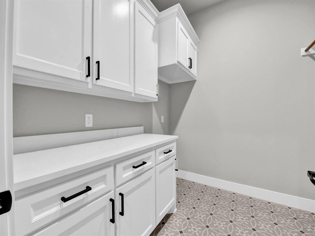 213 Desperado Court, Weatherford, TX 76088