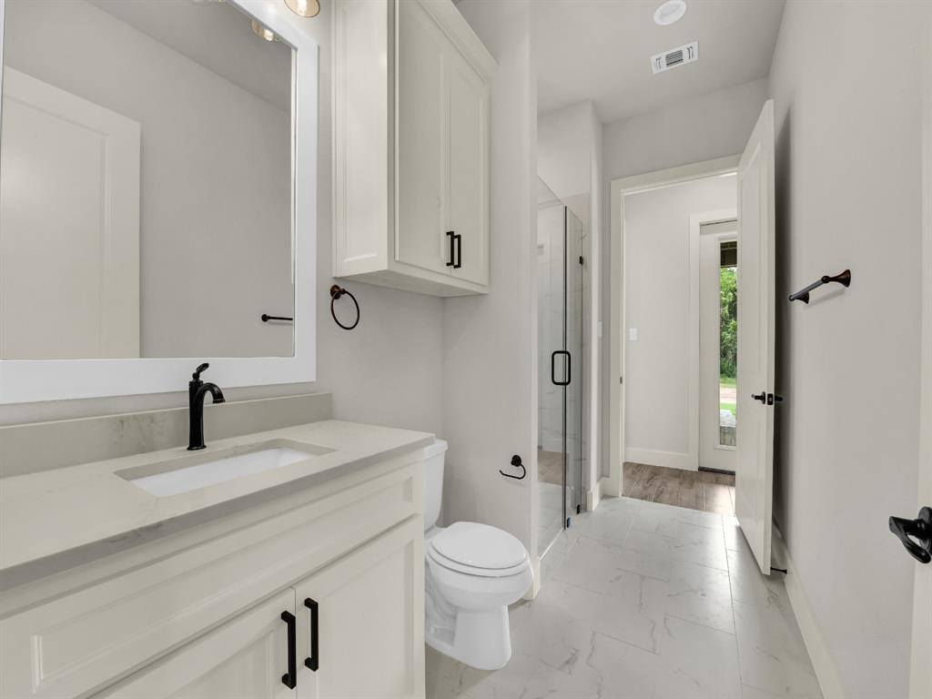 313 Wrangler Court, Weatherford, TX 76088