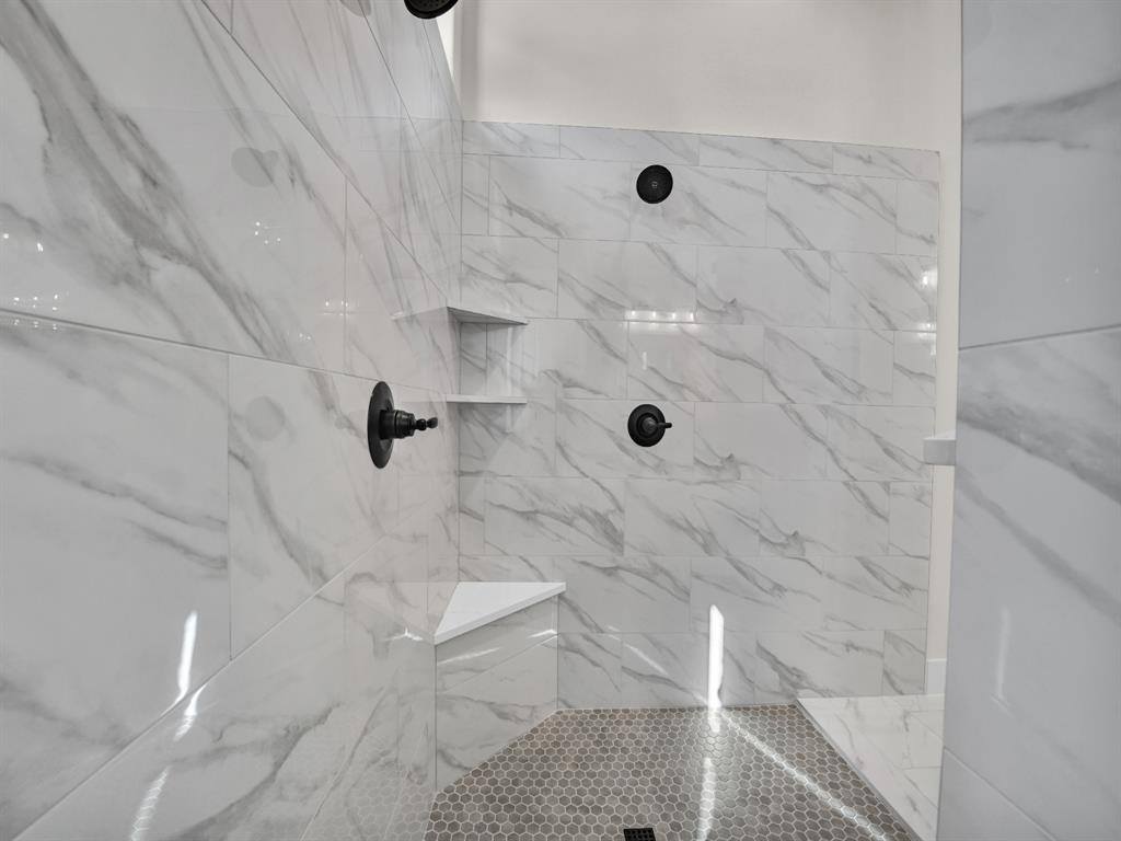 212 Desperado Court, Weatherford, TX 76088