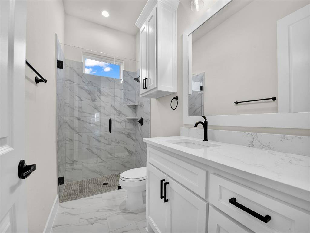 212 Desperado Court, Weatherford, TX 76088