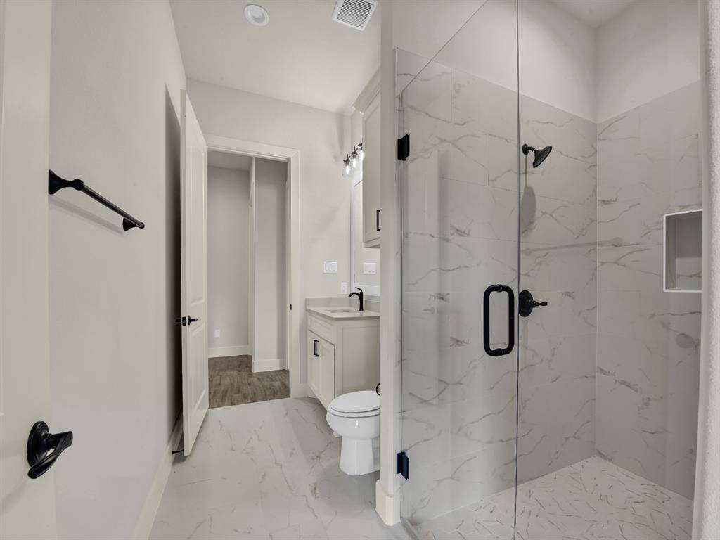 305 Wrangler Court, Weatherford, TX 76088