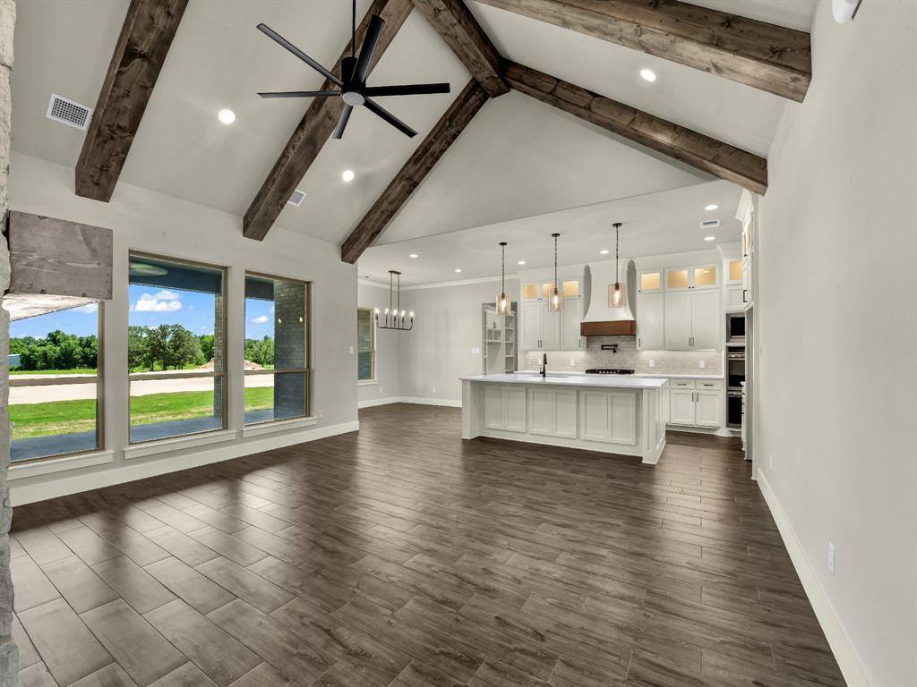 124 Desperado Way, Weatherford, TX 76088