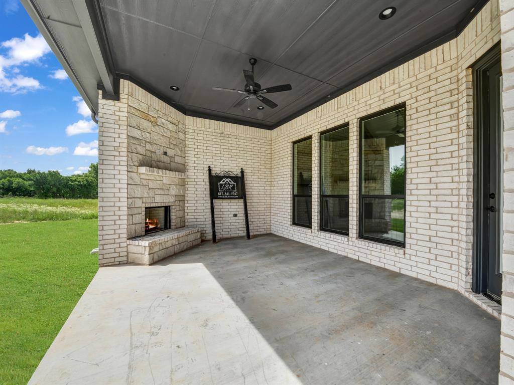 143 Desperado Way, Weatherford, TX 76088