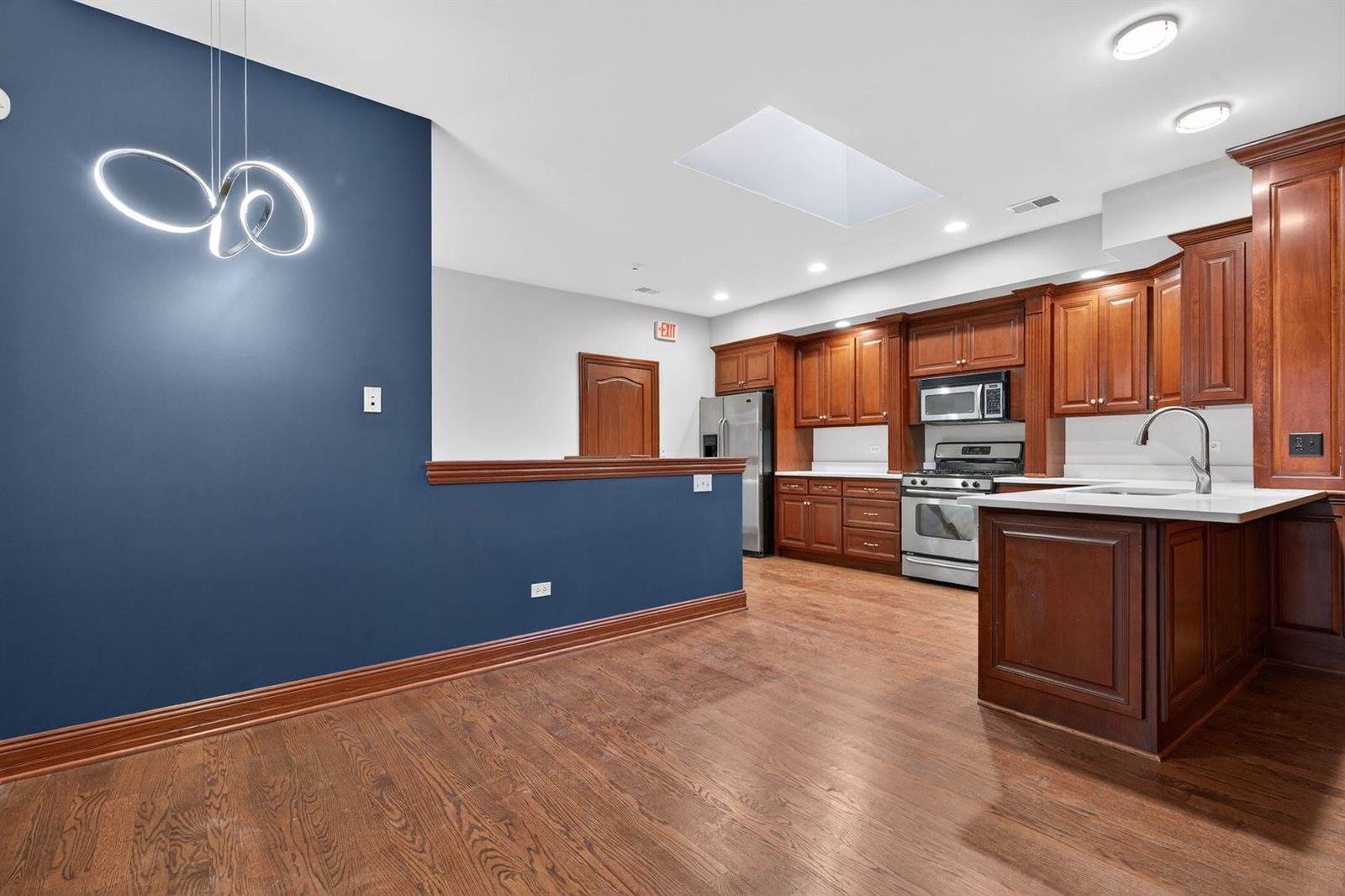 32 Uno Circle, Joliet, IL 60435