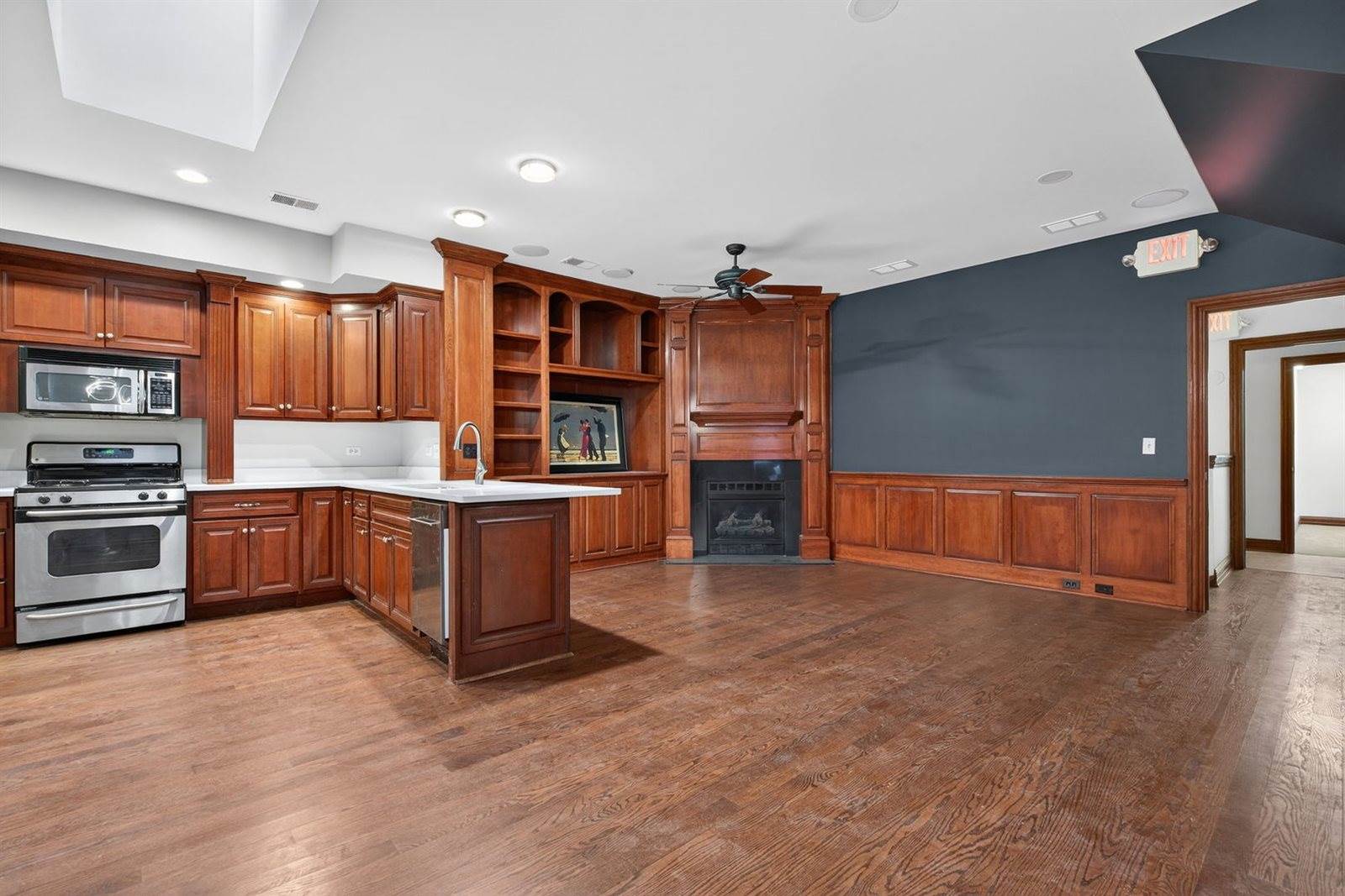 32 Uno Circle, Joliet, IL 60435