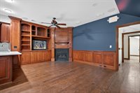 32 Uno Circle, Joliet, IL 60435