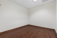 32 Uno Circle, Joliet, IL 60435