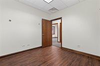 32 Uno Circle, Joliet, IL 60435