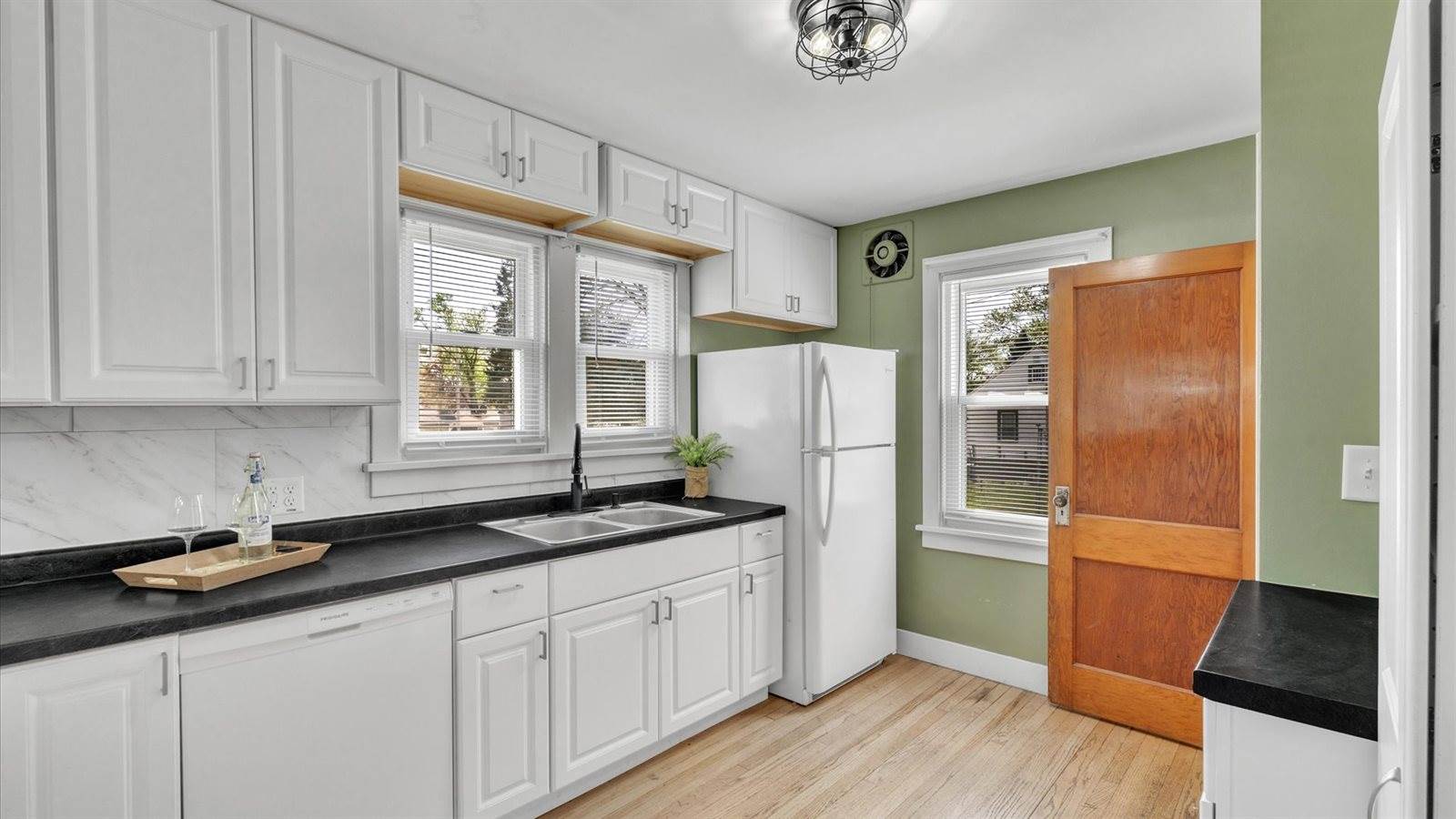 3708 North Fillmore Street, Davenport, IA 52806