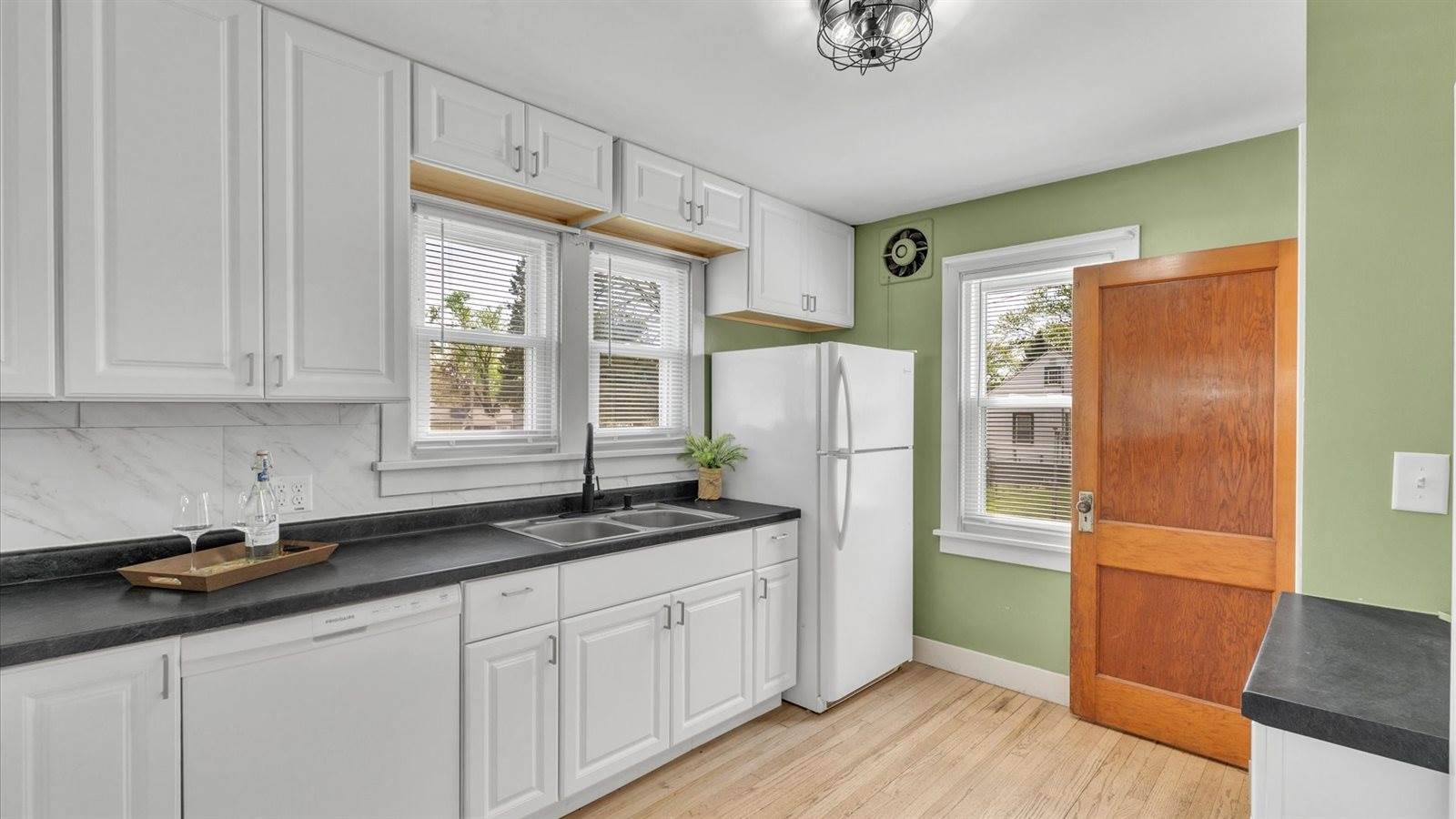 3708 North Fillmore Street, Davenport, IA 52806