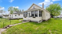 3708 North Fillmore Street, Davenport, IA 52806