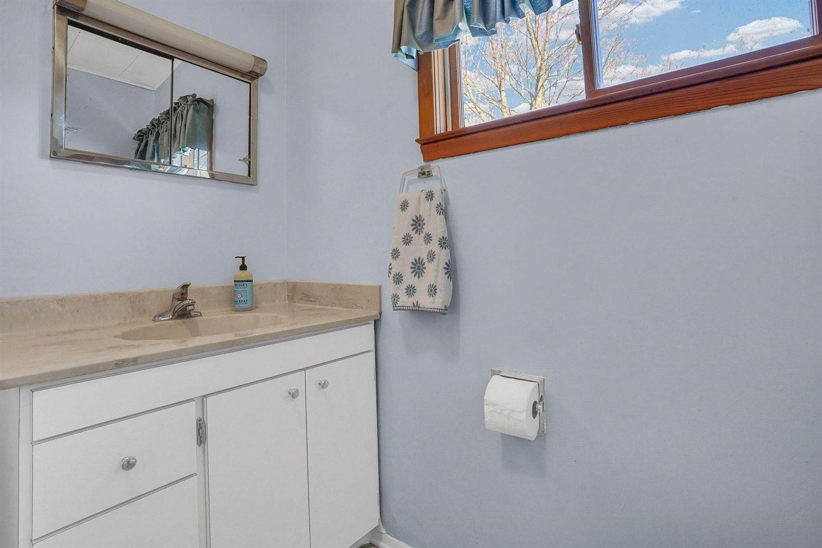 112 Grandview Avenue, Roscommon, MI 48653