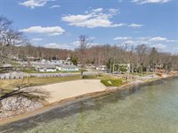 112 Grandview Avenue, Roscommon, MI 48653