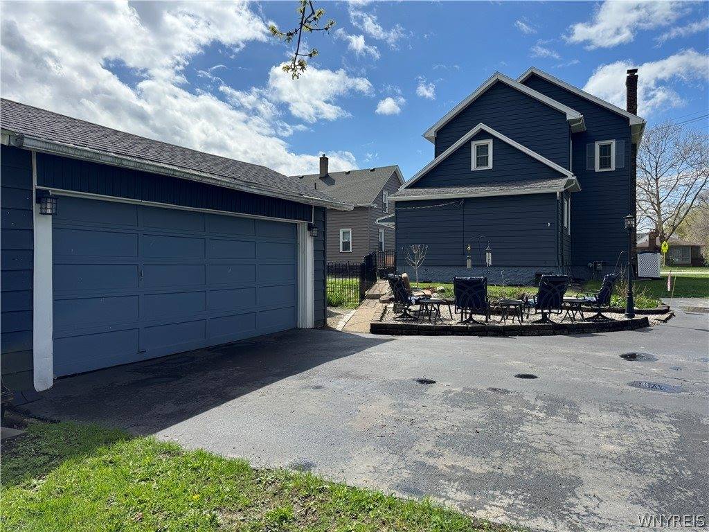 2570 Saint Paul Blvd, Irondequoit, NY 14617