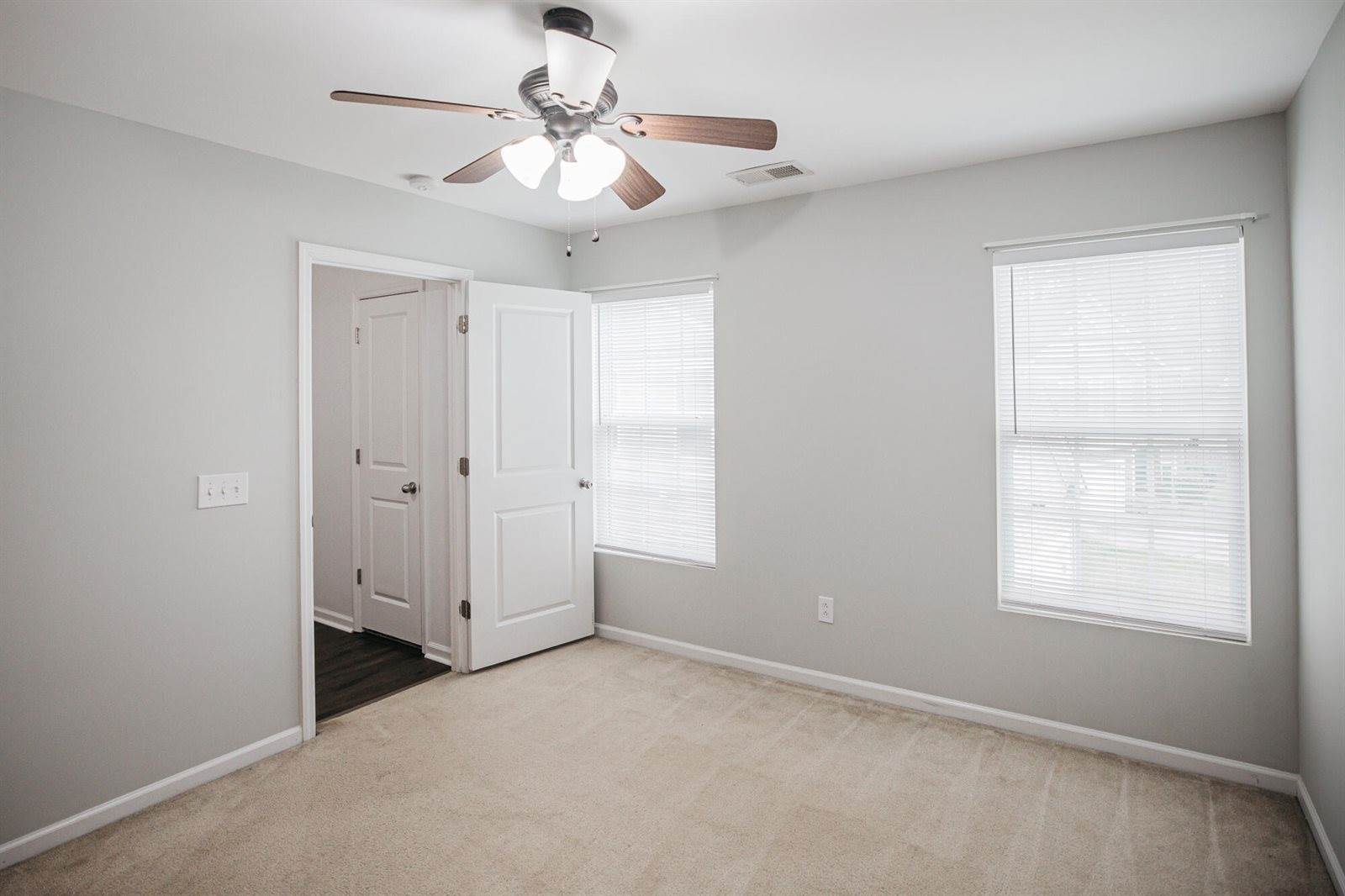 546 Brick Barn Lane, Goose Creek, SC 29445