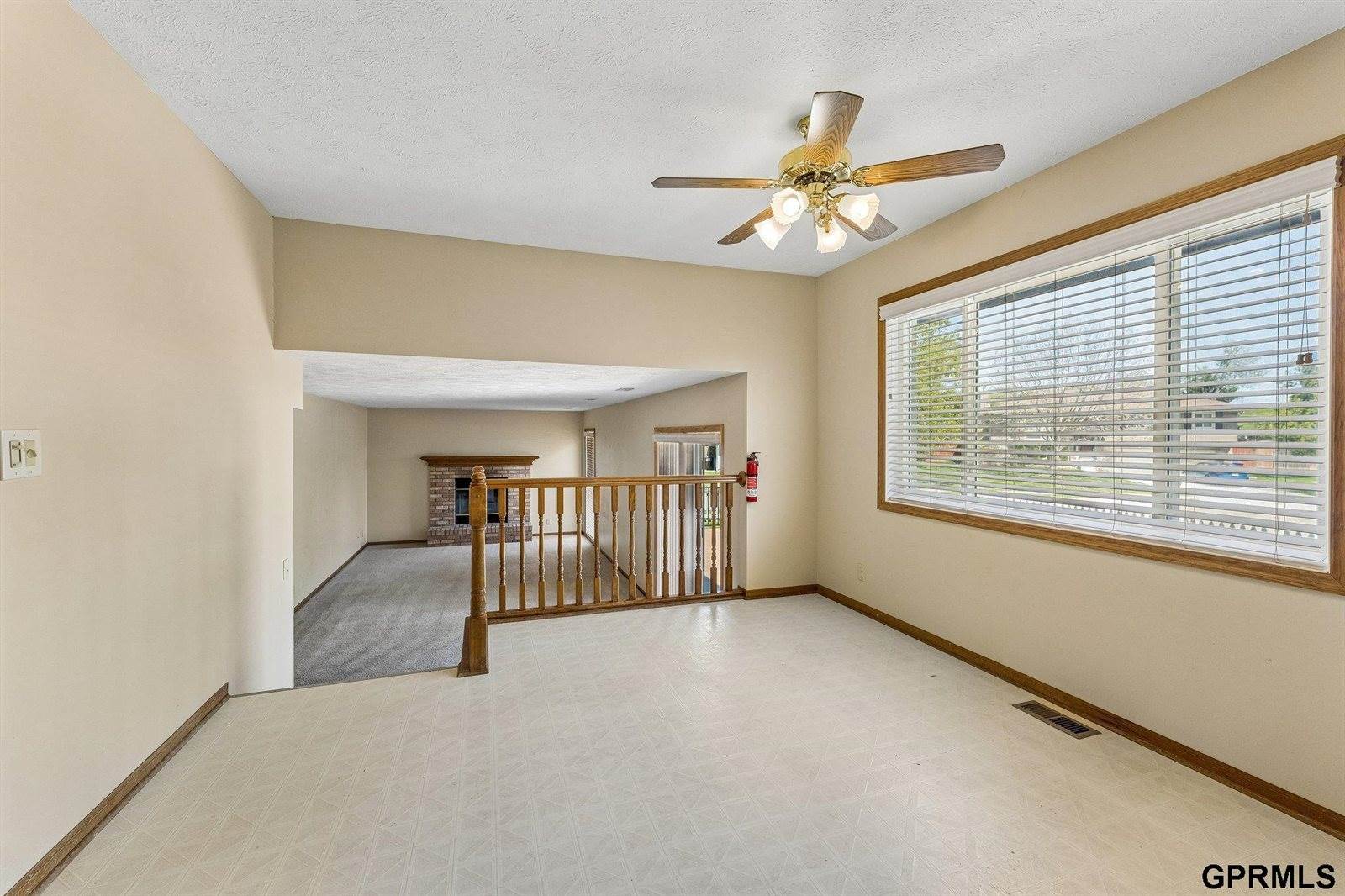 1801 Bristol Street, Papillion, NE 68046