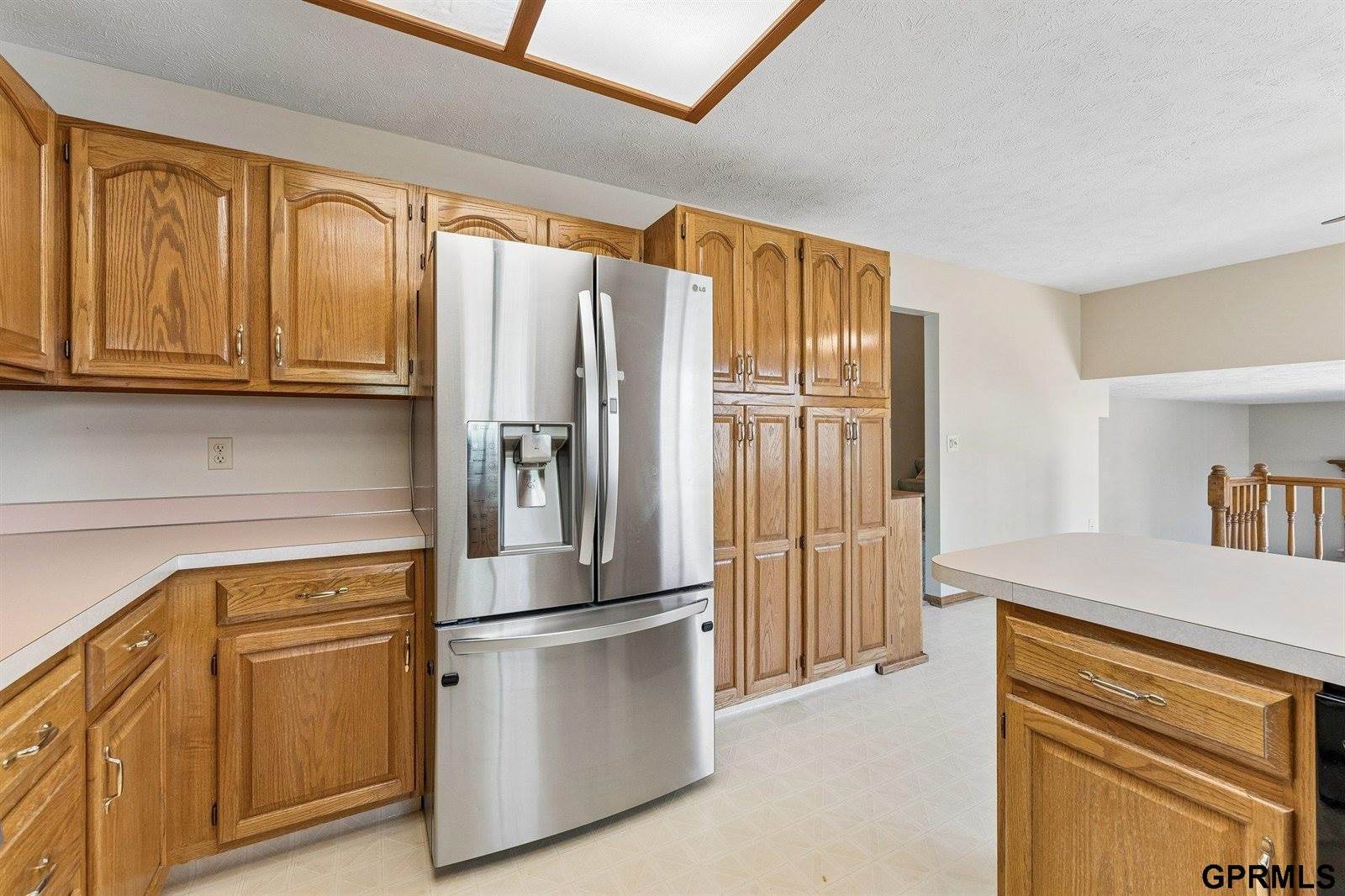 1801 Bristol Street, Papillion, NE 68046